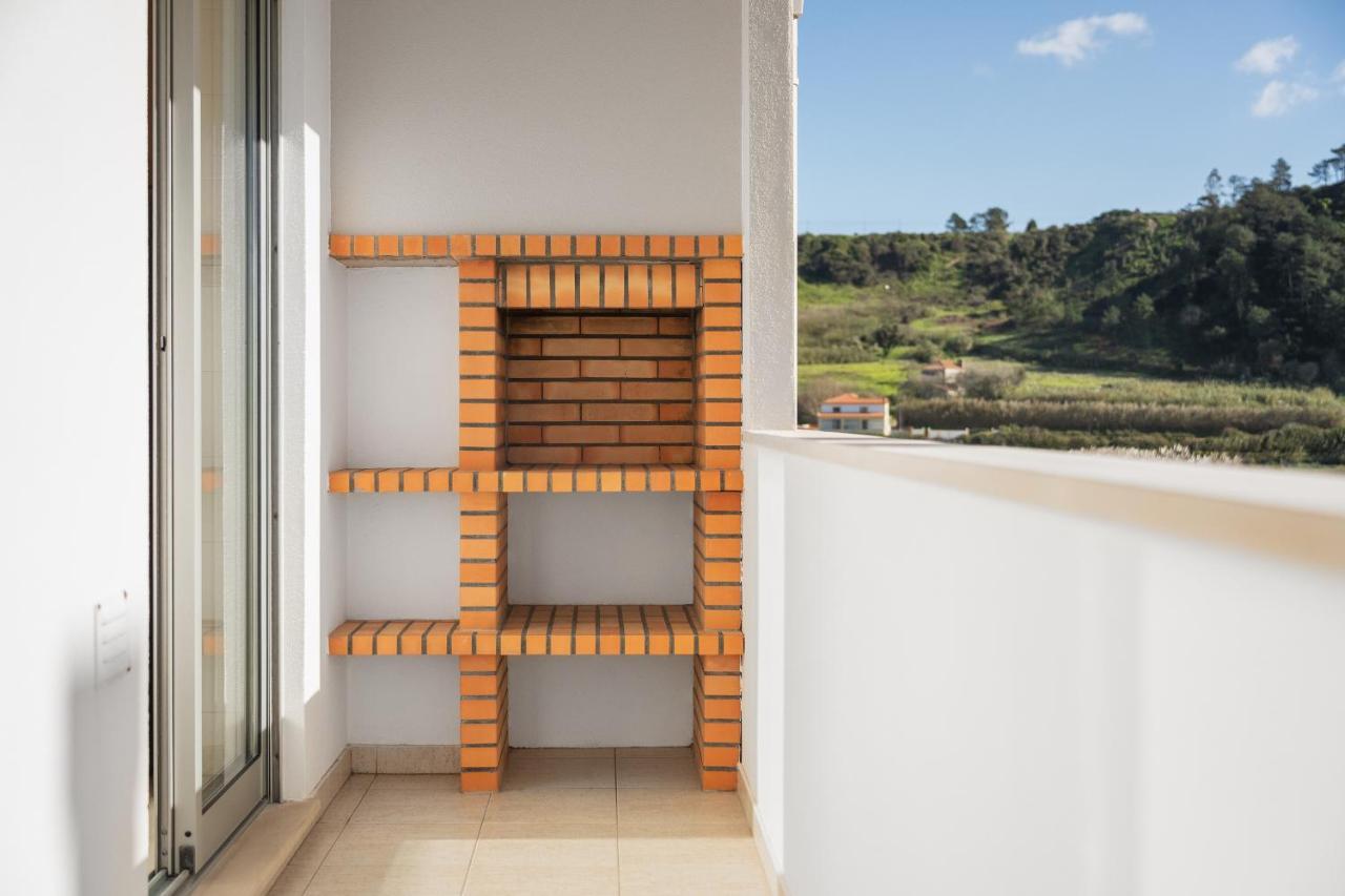 Ferienwohnung Ocean Getaway - Private Parking And Sea View Nazaré Exterior foto